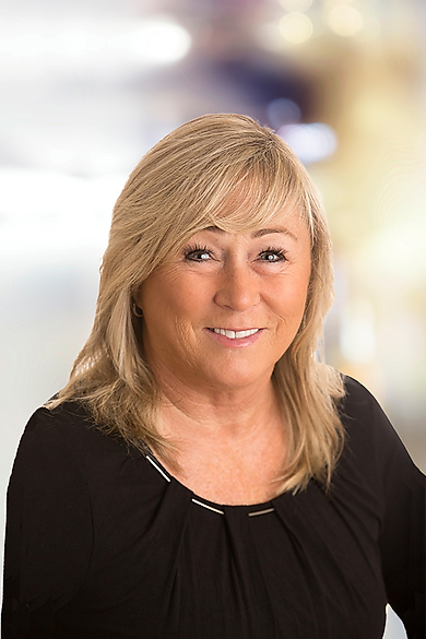 Portrait of JeanAnn Sukeena, REALTOR®.
